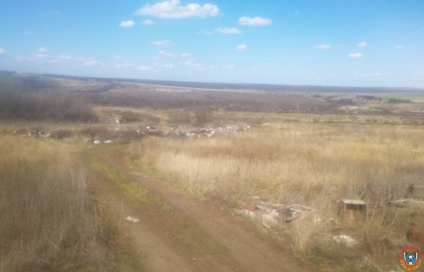 Жители хутора в Ростовской области страдают от свалки, которую законсервировали на бумаге