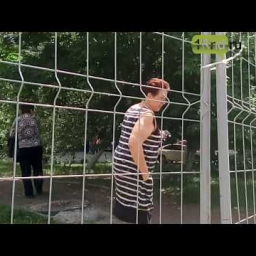 Свой Екатеринбург: ростовчане не дали строителям поставить забор на спорной земле