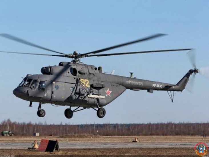 На границе Украины и Ростовской области зафиксировали колонну «скорых» и военный вертолет