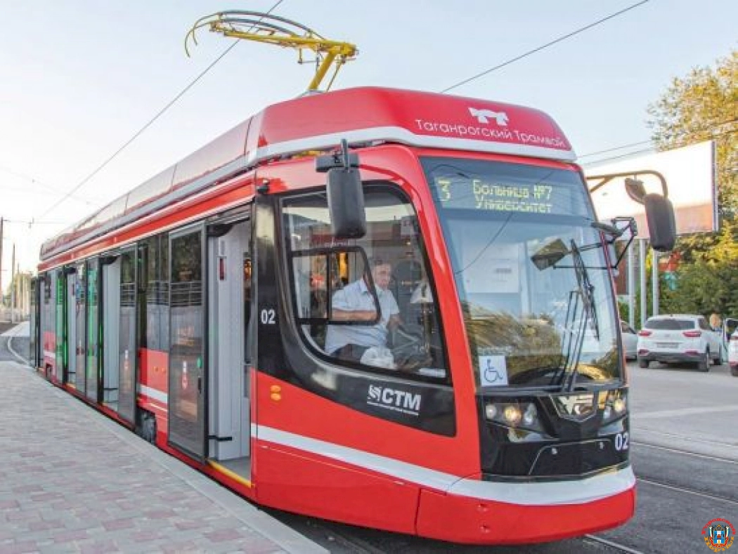 В Таганроге под колеса трамвая попала женщина