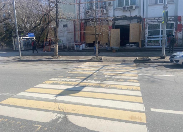 В центре Ростова водитель Hyundai сбил 10-летнюю девочку