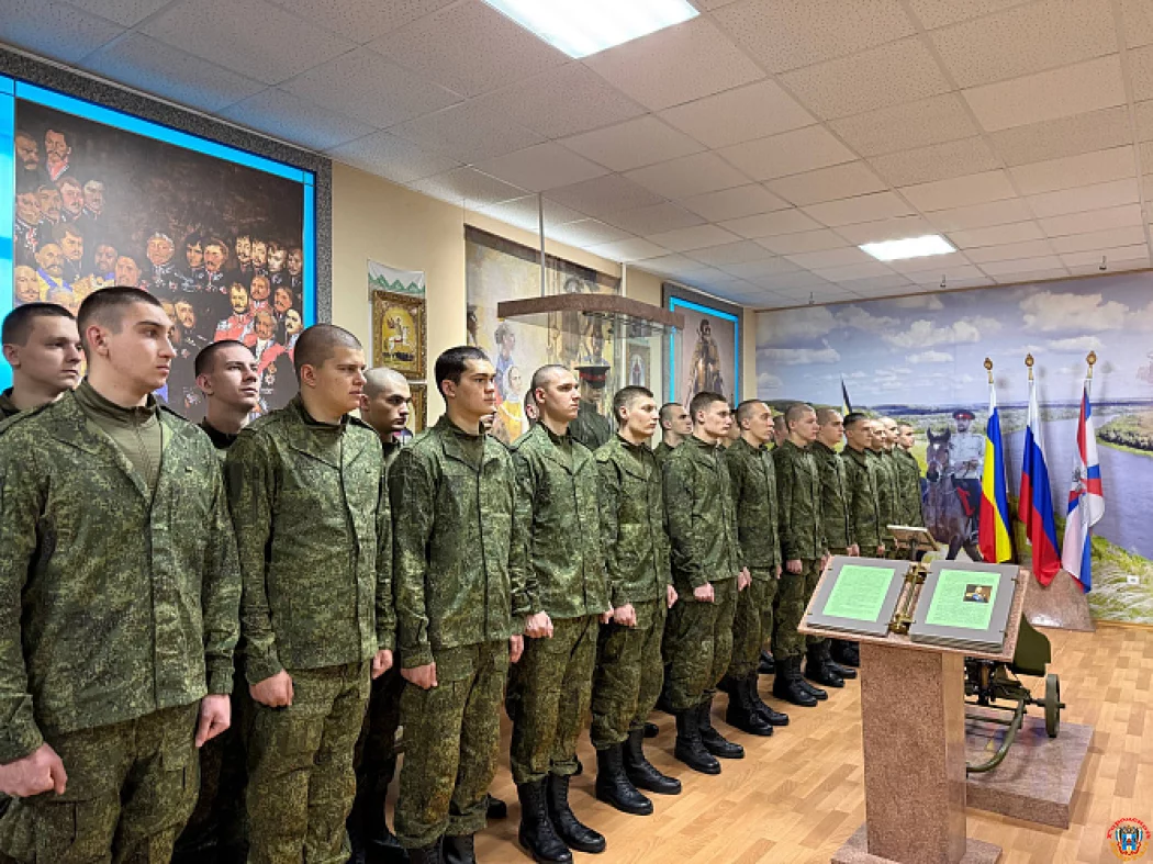 На службу в Кремлёвский полк заступили более 20 призывников из Батайска