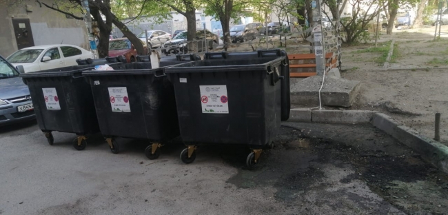 В центре Ростова вновь сгорели мусорные контейнеры