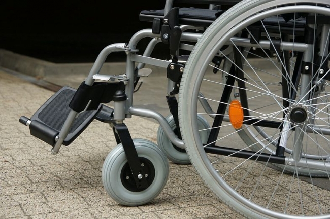 "Доступная среда": ростовчанке на коляске предложили переехать из аварийного жилья в квартиру на 17 этаже