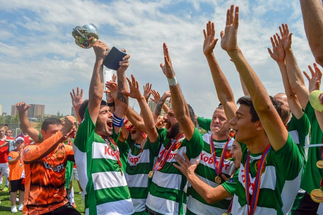 Футбольная команда из Таганрога стала чемпионом 7-х Панармянских игр