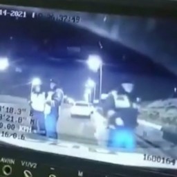 Камера сняла гибель инспектора ДПС на дороге во Владивостоке