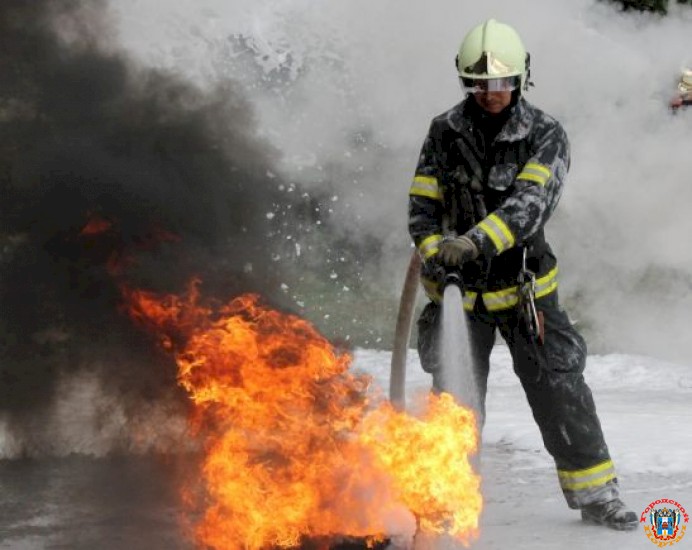 В Ростовской области сгорели два частных дома: есть погибший