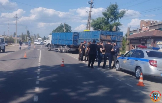 В Ростовской области водитель грузовика насмерть сбил 77-летнюю пенсионерку