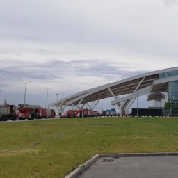 Из-за сообщения о бомбе эвакуировали аэропорт Платов