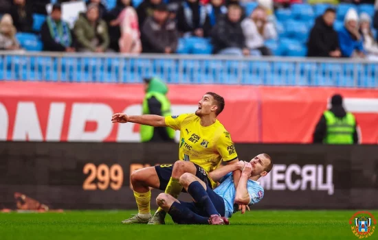 В матче чемпионата России «ФК Ростов» проиграл «ФК Крыльям Советов» 