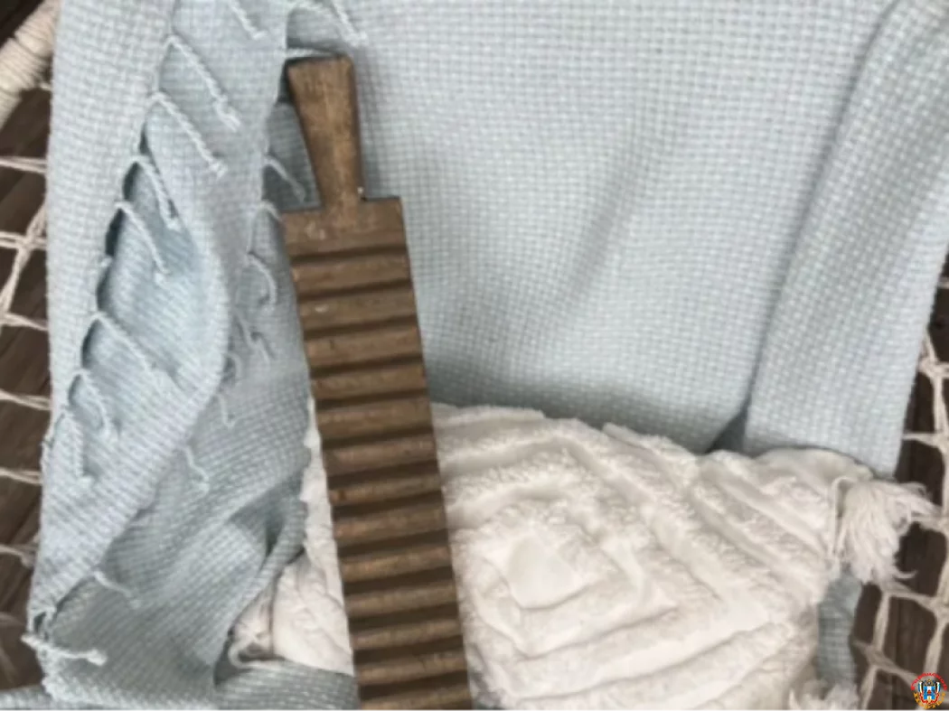 Миллиард за деревяшку и дедово наследие: в Ростове продают &laquo;грозный&raquo; рубель и 180 чугунных утюгов