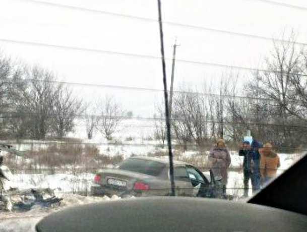 Девушка пострадала в жестком столкновении двух Hyundai в Ростовской области