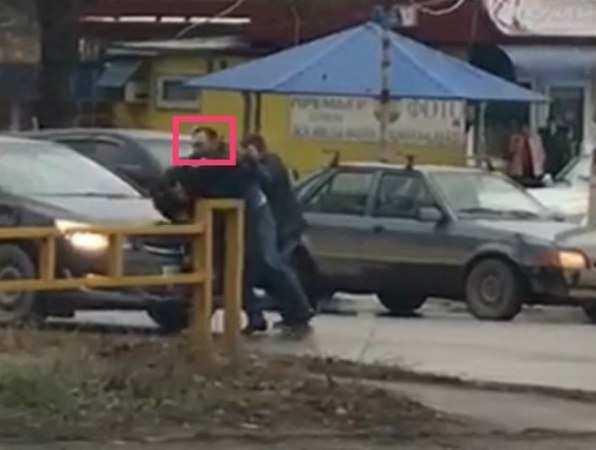 Водитель ВАЗа ударил ножом пожаловавшегося на его «гудок» пешехода в Ростовской области