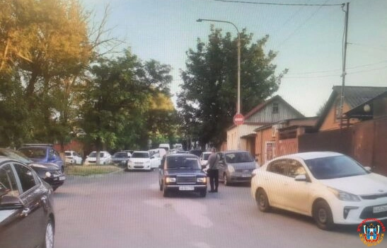 В Ростове-на-Дону 10-летний мальчик попал под колеса легковушки