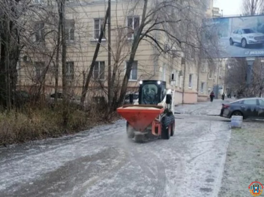 В Ростове школьникам разрешили остаться дома во время гололеда