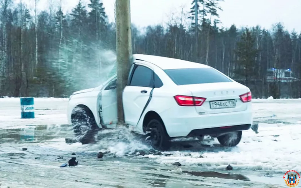 Депутаты опасаются ездить на Lada Vesta после первого ДТП машины из автопарка Госдумы