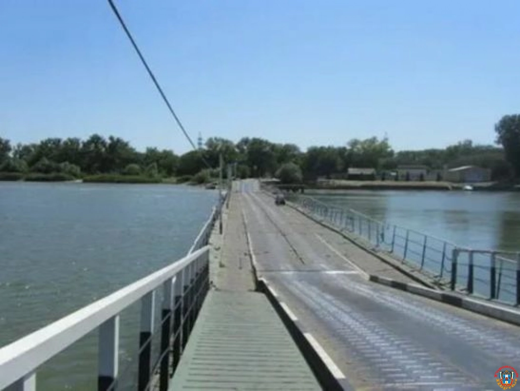В Ростове возобновили движение транспорта по понтонному мосту на Зеленый остров