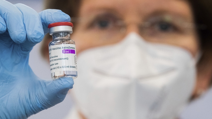 От вакцины AstraZeneca отказались в стране-изготовителе