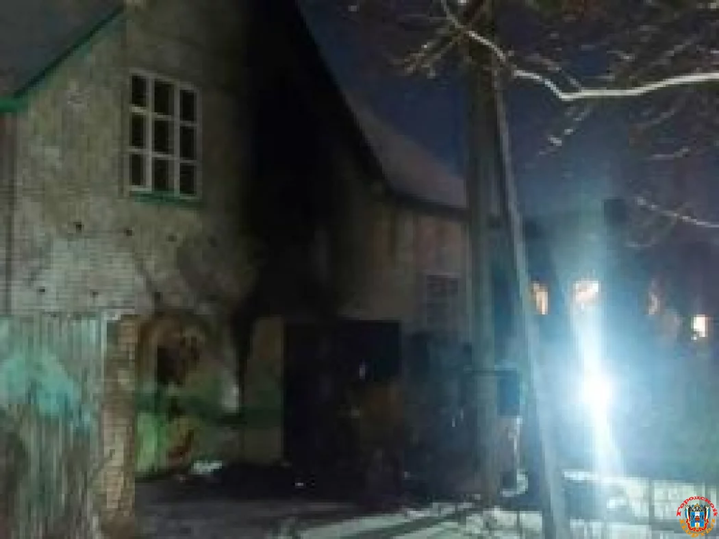 В Таганроге при пожаре в частном доме, погибли два пенсионера