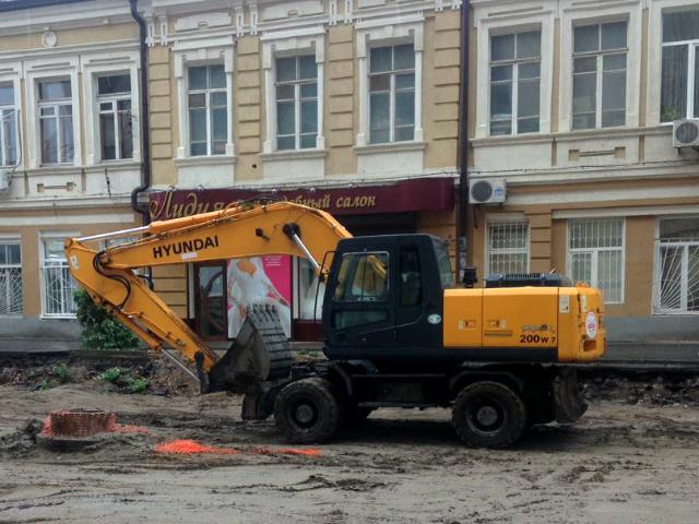 В мэрии Ростова нашлись деньги на внеплановый ремонт трех городских улиц