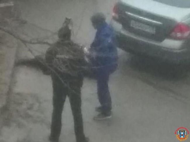 В Ростове на Королева обнаружили труп мужчины В Ростове на Королева обнаружили труп мужчины