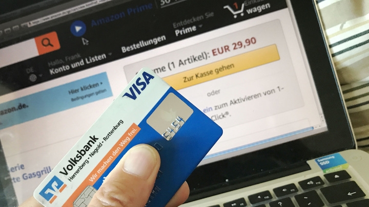 Интернет-торговля выросла в РФ почти на 60%