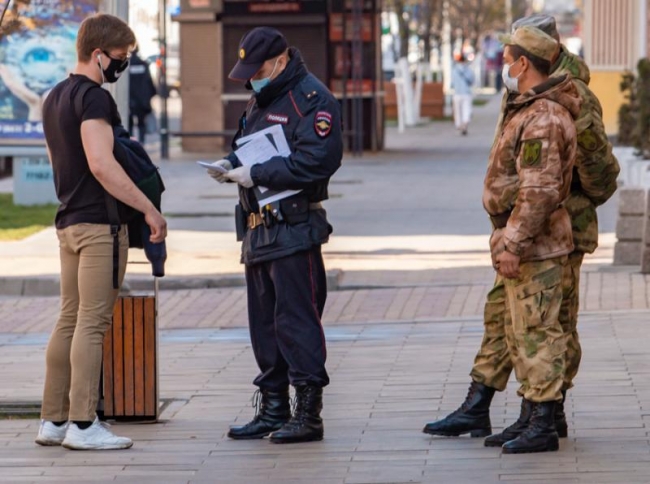 Жители Ростова хуже всех соблюдают масочный режим