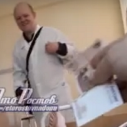 «Это не наш пациент»: в БСМП-2 открестились от мужчины, снявшего на видео поборы за просмотр телевизора