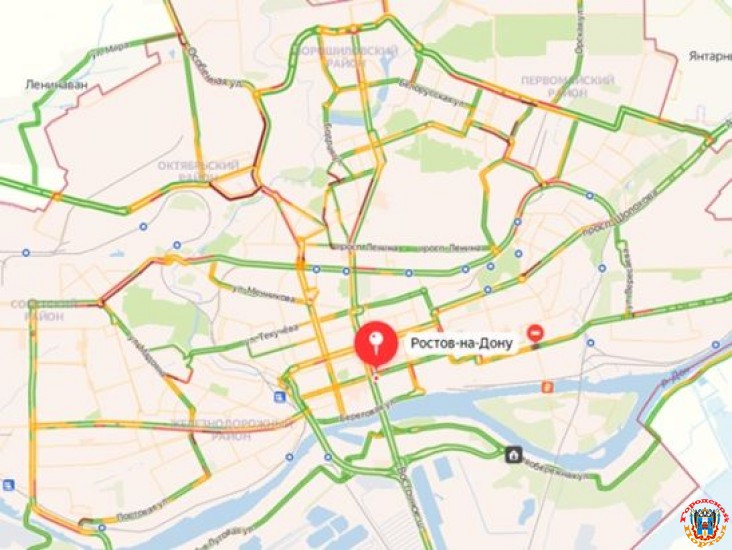 Многокилометровые пробки сковали Ростов из-за дождя