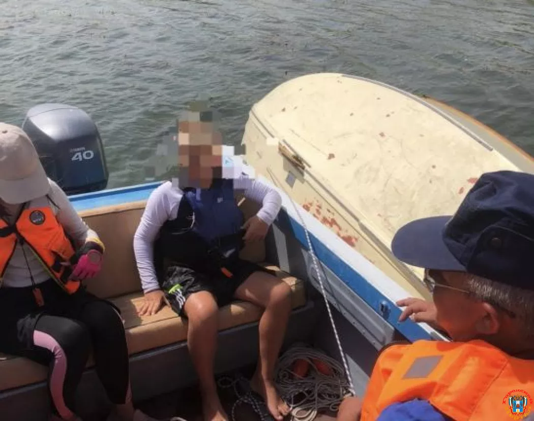 В Ростовской области во время соревнований по парусному спорту едва не утонула яхтсменка