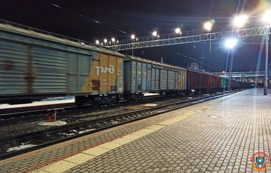 Выпивший мужчина погиб под колесами поезда в Ростовской области