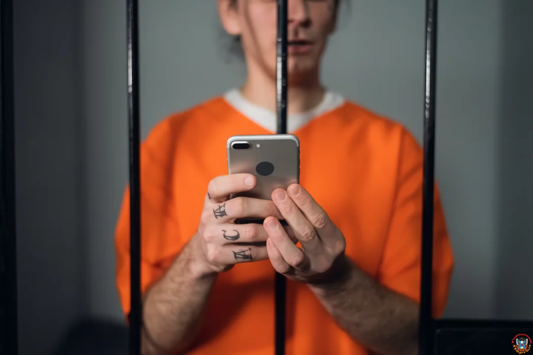 10 декабря в трех местах заключения пытались передать мобильные телефоны