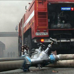 В Ростове в районе улицы Кумженской потушили ландшафтный пожар