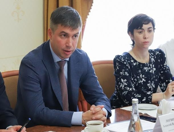 Алексей Логвиненко усомнился в невиновности пресс-секретаря мэрии