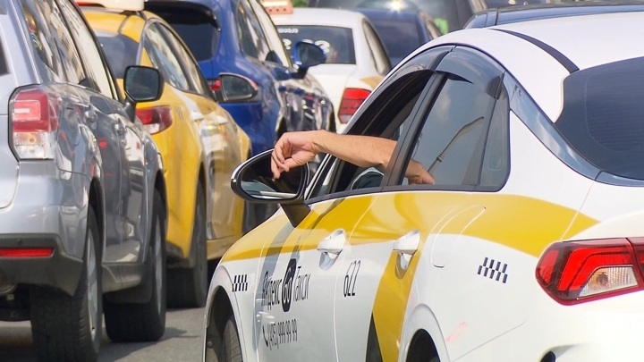 В Татарстане из-за QR-кодов в транспорте взлетели цены на такси