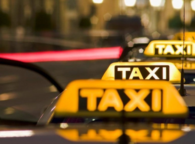 Выбор службы такси: какие критерии брать во внимание?