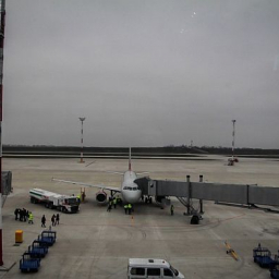 Пилот самолёта скончался после экстренной посадки в Ростове