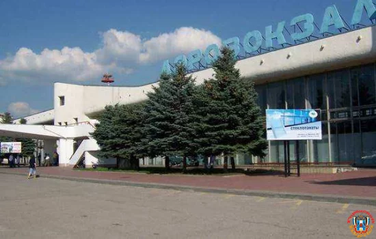 Ростовский аэропорт эвакуировали из-за угрозы взрыва