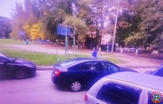 В Ростове в Первомайском районе водитель легковушки сбил 8-летнего школьника