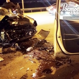 В лобовом ДТП у мемориала «Тачанка» под Ростовом пострадали три человека