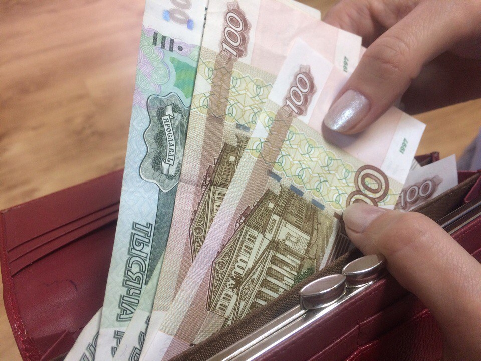 В Ростовской области женщина хотела подзаработать на инвестициях, но лишилась 1,5 млн рублей