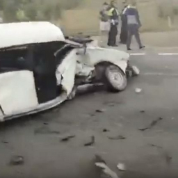 Под Каменском-Шахтинским столкнулись две легковушки