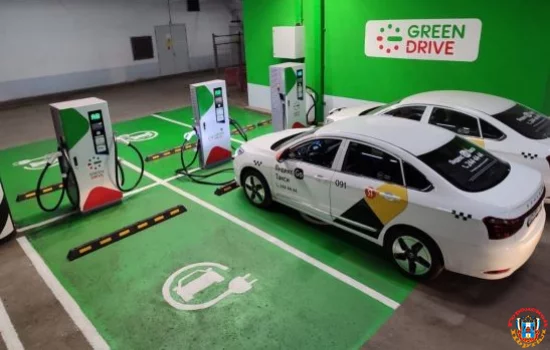 Крупнейший хаб на Юге России для зарядки электромобилей начал работу в Ростове