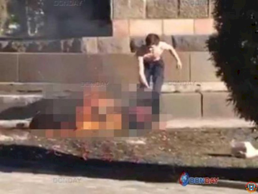 На главной площади в Шахтах мужчина заживо сгорел на глазах у прохожих