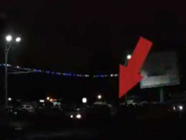 Шокирующий перелет сбитого пешехода через крышу автомобиля в центре Ростова попал на видео