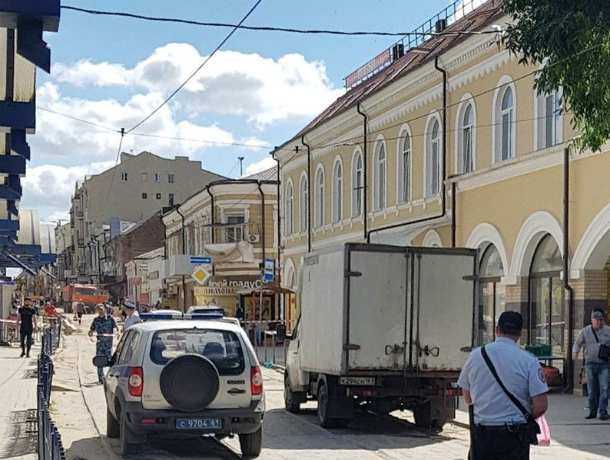Посетителей Центрального рынка Ростова экстренно эвакуировали из-за угрозы взрыва
