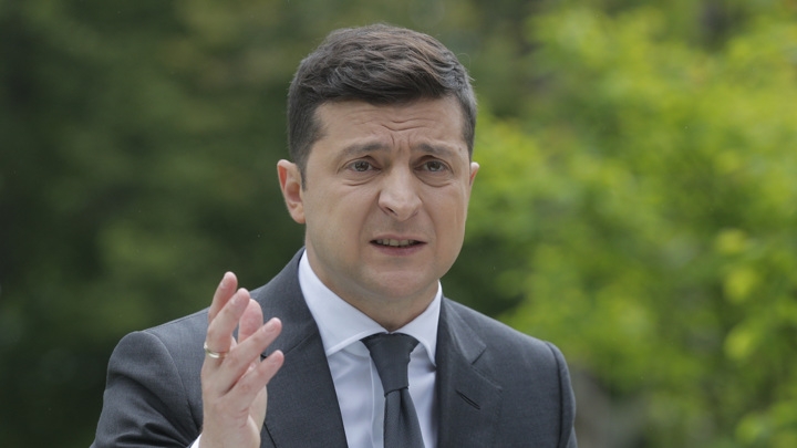 Зеленский подписал закон о Всеукраинском референдуме