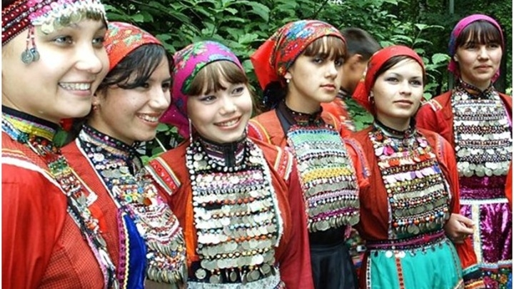 В Марий Эл объявлен флешмоб национальных костюмов