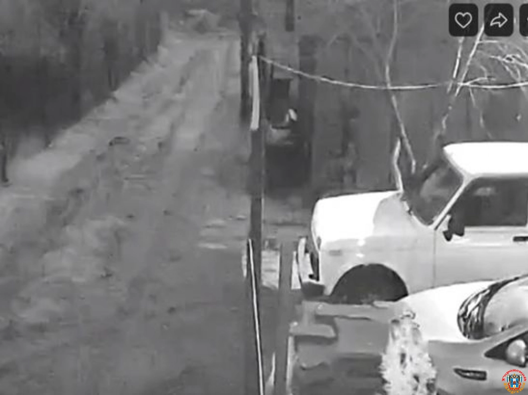 Камеры записали взрыв в небе над Миллерово