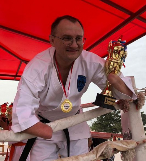Донской спортсмен Сергей Бурлаков завоевал золото чемпионата мира по пара-карате